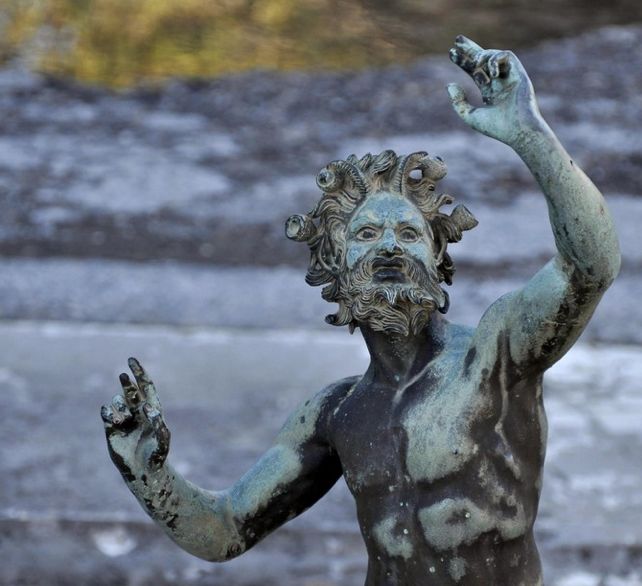 Naples: Pompeii and Herculaneum Private Walking Tour - Why these two ruined cities belong together