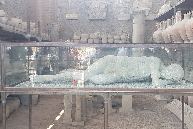 Naples, Pompeii and Sorrento full day tour from Naples - Pizza lunch, with a little schedule friction