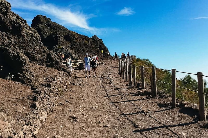Naples: Pompeii and Vesuvius Day Trip - Key points at a glance