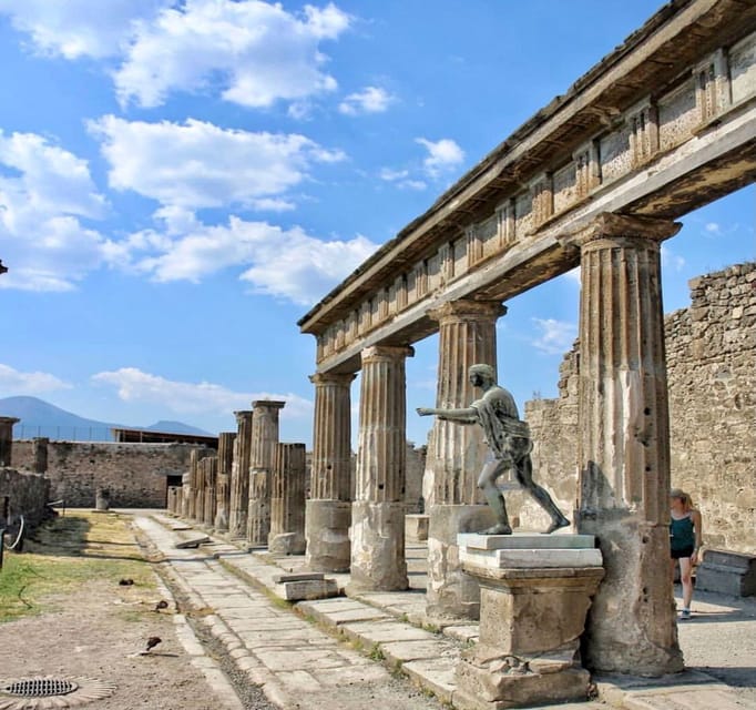 Naples: Pompeii and Vesuvius Skip-the-Line Day Trip - Pompeii first, or Vesuvius first?