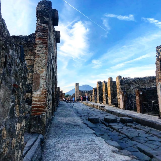 Naples: Pompeii Archaeology Park Tour & Skip-the-Line Entry - From Naples to Pompeii beside Mount Vesuvius