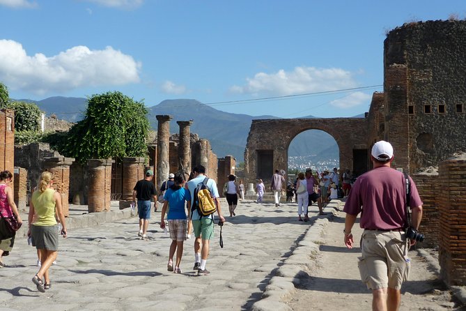 Naples: Pompeii & Mt Vesuvius All-Inclusive Small Group w/ Lunch - Pompeii’s baths, shops, and painted rooms