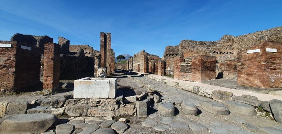 Naples: Pompeii & Mt. Vesuvius Day Trip with Tickets & Lunch - Valley of Hell: the alternative lava trail