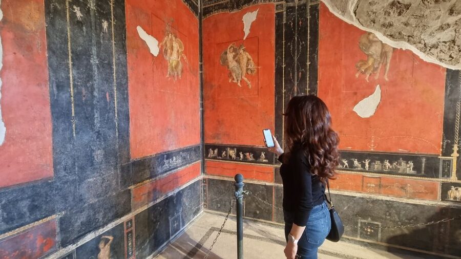 Naples: Pompeii Self Guided Audio Tour - Following the map through Pompeii
