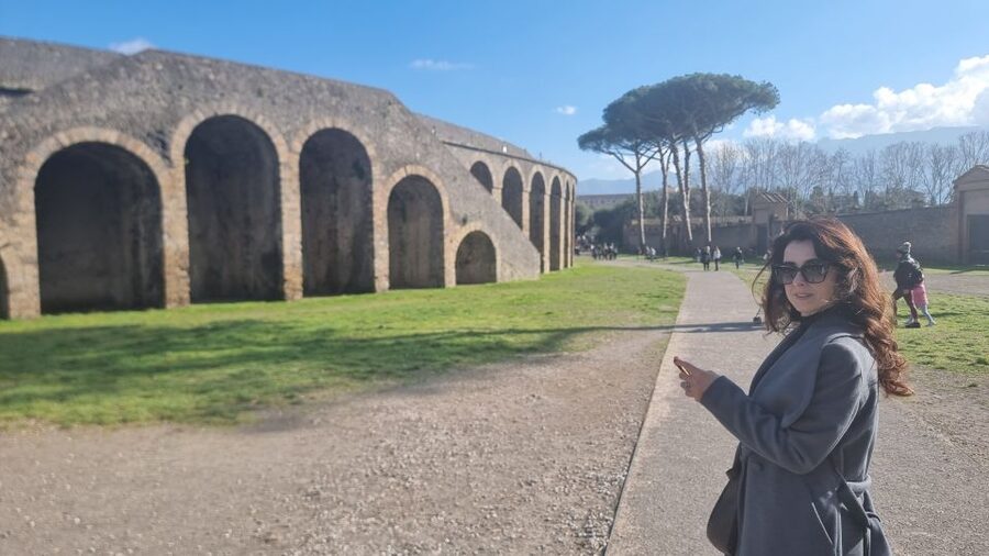 Naples: Pompeii Self Guided Audio Tour - Frescoes, mosaics, gods, and technical details