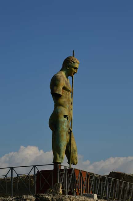 Naples: Pompeii Skip-the-Line Ticket with Round-Trip Bus - Key points to know before you book