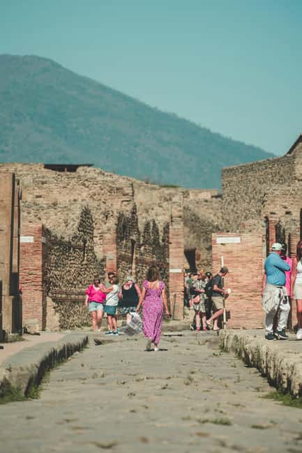 Naples: Pompeii Skip-the-Line Ticket with Round-Trip Bus - Why this Pompeii trip works well from Naples