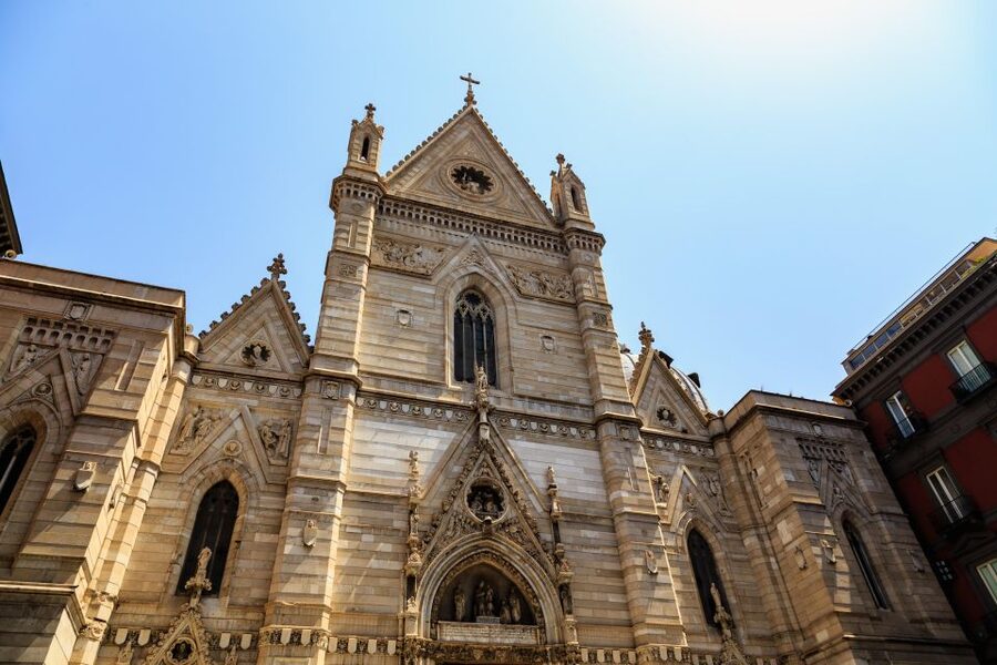 Naples Private Tour with driver and tour guide - Naples Cathedral and the value of a licensed guide
