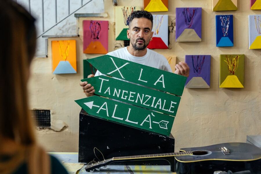 Naples: Private Tour with Locals – Highlights & Hidden Gems - Walking through Quartieri Spagnoli