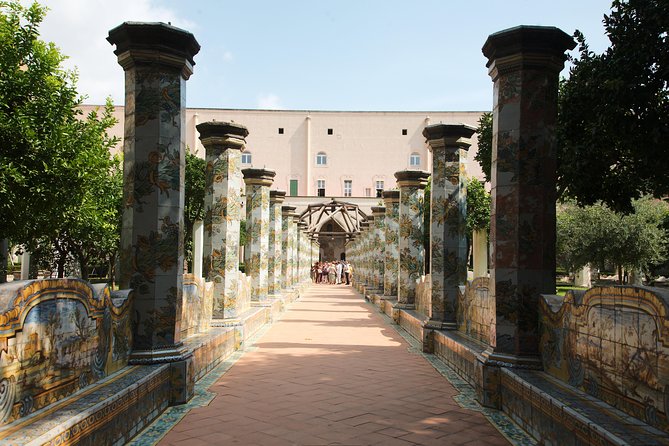 Naples: Saint Chiara Cloister and Velied Christ Guided Experience - Santa Chiara’s painted columns and quiet garden