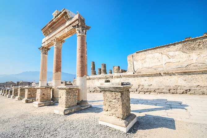 Naples/Salerno Port: Pompeii & Vesuvius - lunch or wine tasting - Lunch Before Vesuvius for Naples Cruisers