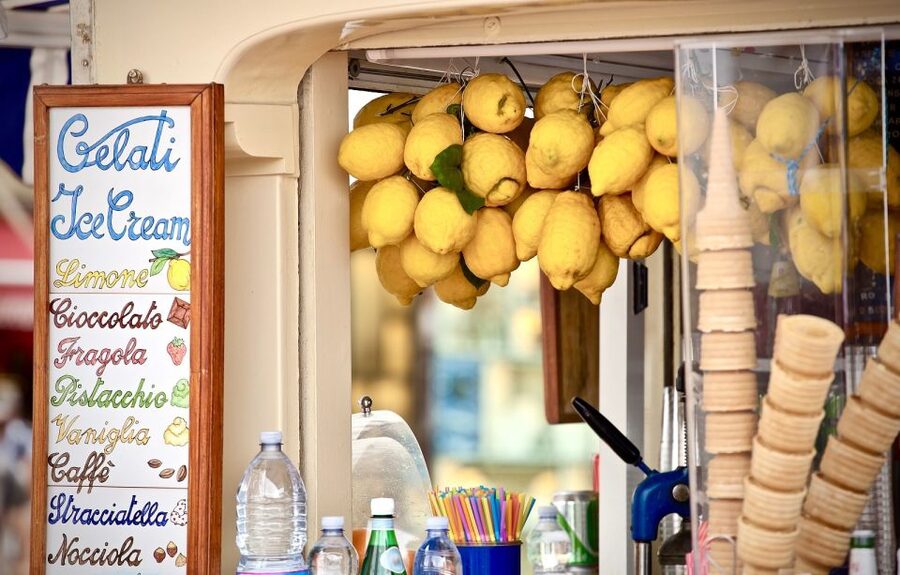 Naples: Secret Food Tour with Local Guide - Learning the story behind Neapolitan pizza