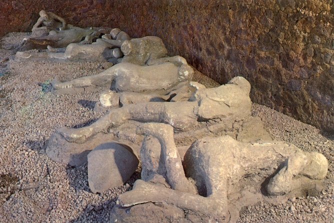 Naples Shore Excursion: Naples City and Pompeii Half Day Sightseeing Tour - What this half-day Naples and Pompeii tour really offers