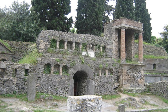 Naples Shore Excursion: Pompeii Half Day Trip from Naples - The Thermal Baths and everyday life