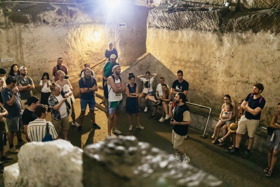 Naples: Spanish Quarters Underground Guided Tour - Who should book, and who should skip it