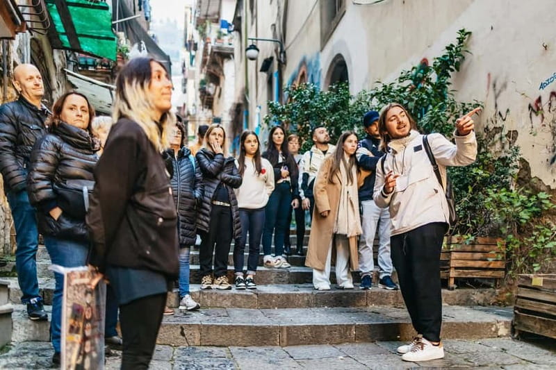 Naples: Street Art & History Tour in the Spanish Quarters - Walking the alleys and reading the walls
