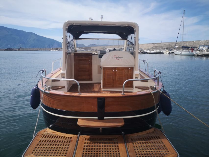 Naples: Sunset Cruise by boat with Aperol Spritz and Snacks - The sunset payoff and onboard refreshments