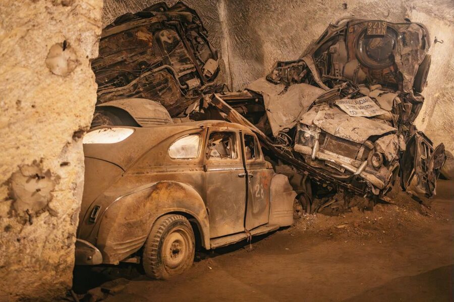 Naples: The Bourbon Tunnel Guided Tour with Entrance Ticket - Who should book this Bourbon Tunnel tour?