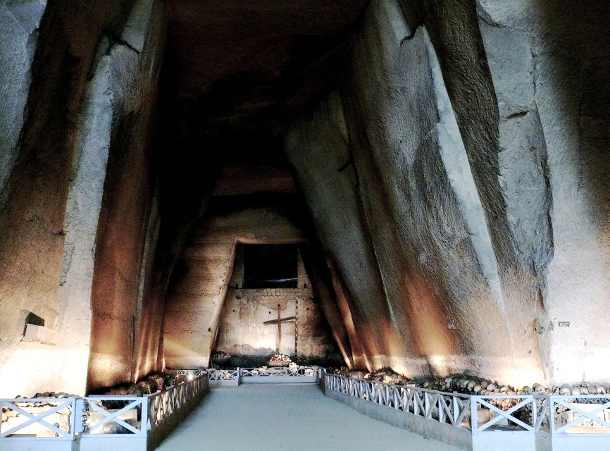 Naples: The Holy Mile 3-Hour Guided Tour - What the guide adds to the experience