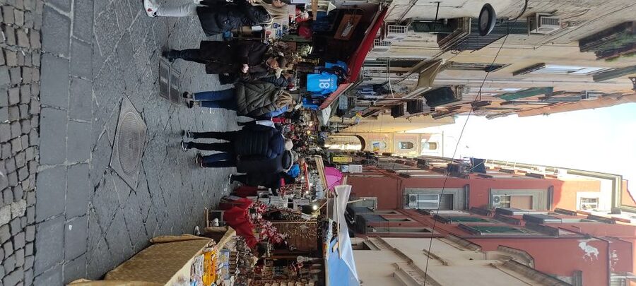 Naples: the magic of Christmas and Nativity scenes - Museodivino and Art Smaller Than Your Fingernail
