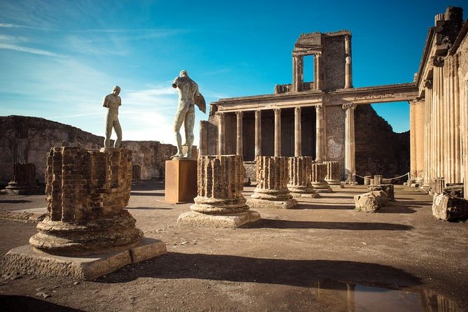 Naples to Positano/Sorrento Transfer via Pompeii (or Vice Versa) - Two hours inside the Pompeii ruins