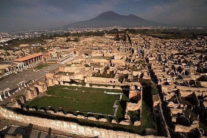 Naples to Positano with stop at Pompeii or Vice Versa - The Naples pickup and the start of the ride