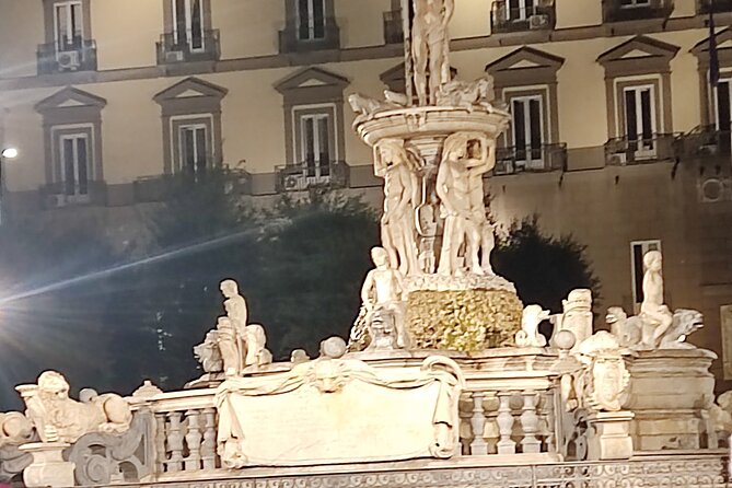 Naples Tour culture and food tour - Piazza del Plebiscito and the royal quarter
