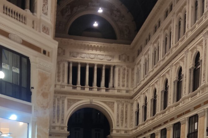 Naples Tour culture and food tour - The workshops of Via San Gregorio Armeno