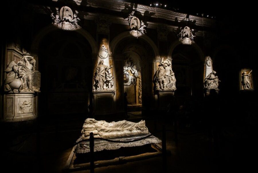 Naples Veiled Christ OR 3D Caravaggio: sculpture guided tour - Sant’Anna dei Lombardi and Renaissance sculpture