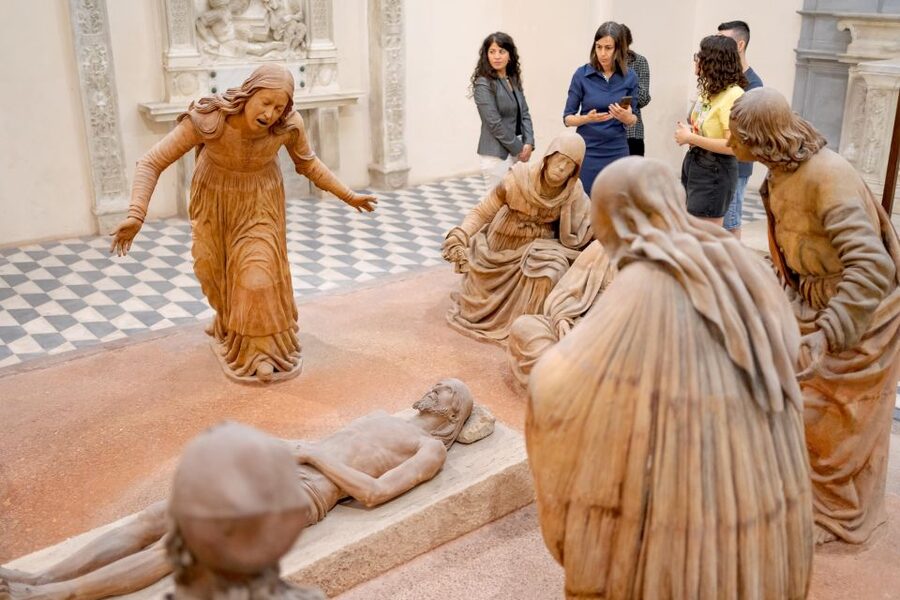 Naples Veiled Christ OR 3D Caravaggio: sculpture guided tour - Who will get the most from this tour