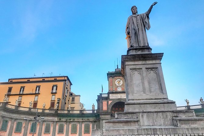 Naples Walking and Sightseeing Tour With Local Expert - Via Toledo and the transition to old Naples