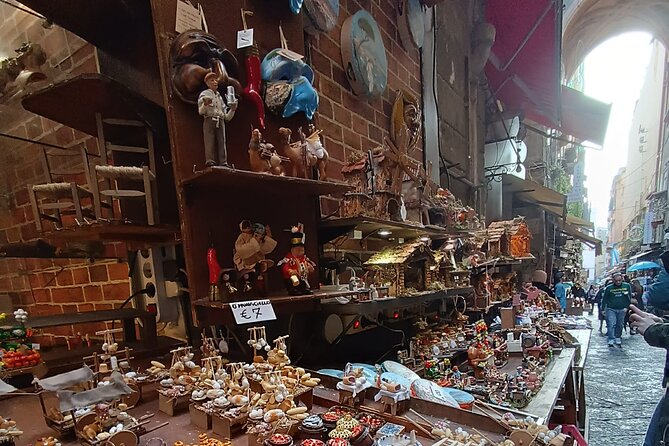 Naples: Walking Tour of the Historical Center - Via dei Tribunali and the pezzentelle souls
