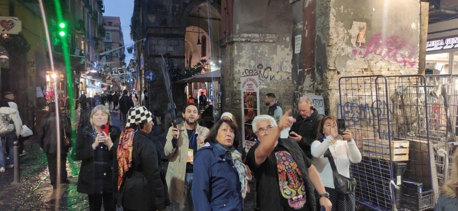 Naples Walking Tour: Old Town and Spaccanapoli - The Duomo and Naples’ many churches