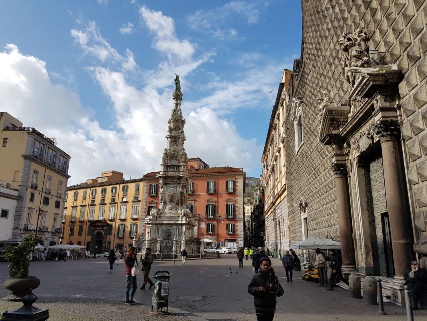 Naples Walking Tour: Old Town and Spaccanapoli - Piazza San Domenico Maggiore and Piazza del Gesù Nuovo