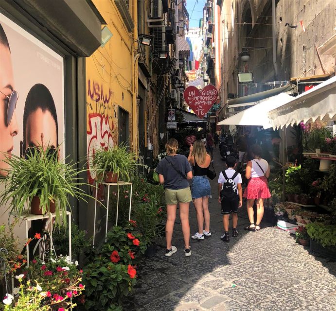 Naples Wine Tour with Sommelier - Naples Old Town between each tasting stop