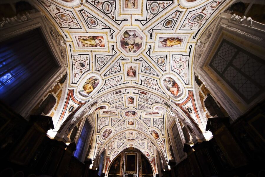 Napoli: Entrance Tickets to Sant'Anna dei Lombardi Complex - Who should book this Naples church visit