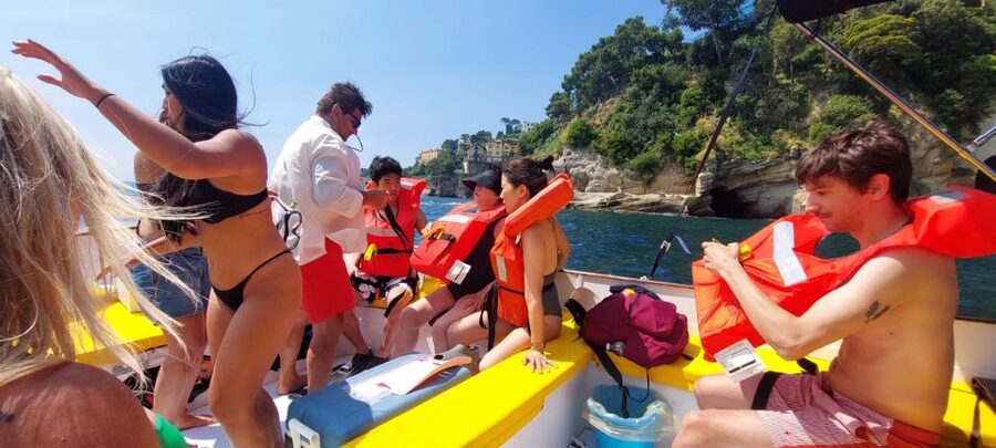 Napoli: Myths & Legends Cruise with Snorkeling - Practical strengths and small weaknesses