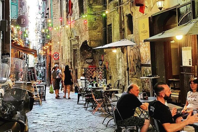 Napoli Pub Crawl in the Old Town - The guide makes the biggest difference