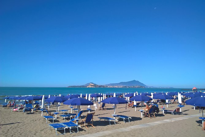 Napoli Sight Eating Walk: Food and Sight Tour - Gambrinus, San Carlo, and the royal centre