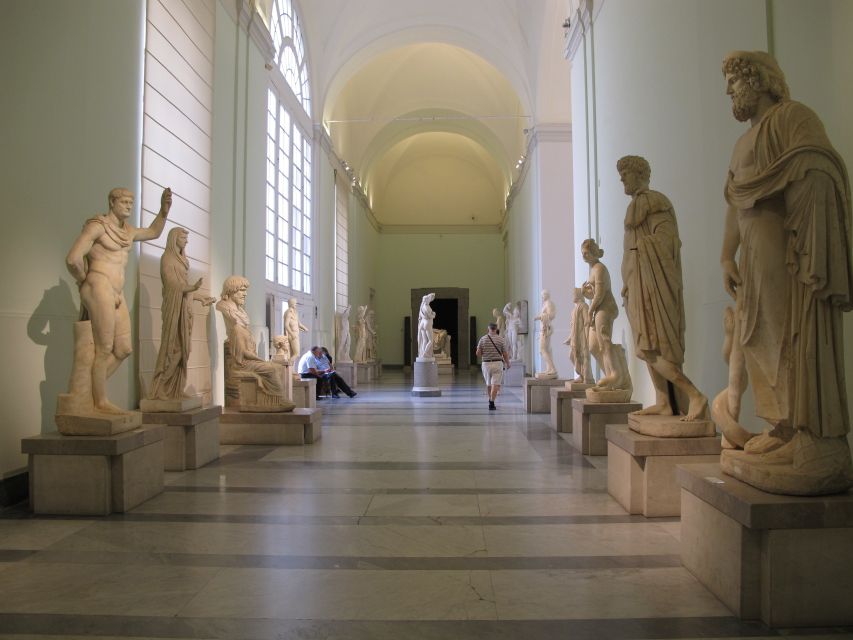 National Archaeological Museum of Naples Private Guided Tour - Meeting your guide at the MANN entrance