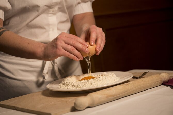 Neapolitan pasta homemade Cooking Lesson - What makes the food tasting worthwhile