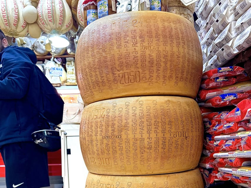 No Diet Club - Unique Food Tour in Napoli with many Tastings - Who should book this experience