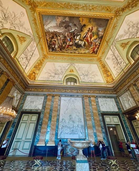 PALACE OF CASERTA: PRESTIGE TOUR FROM NAPLES - Following the Royal Park toward the fountains