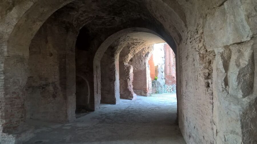 Phlegraean Fields: Pozzuoli Guided Walking Tour - Why Pozzuoli makes a strong alternative to central Naples