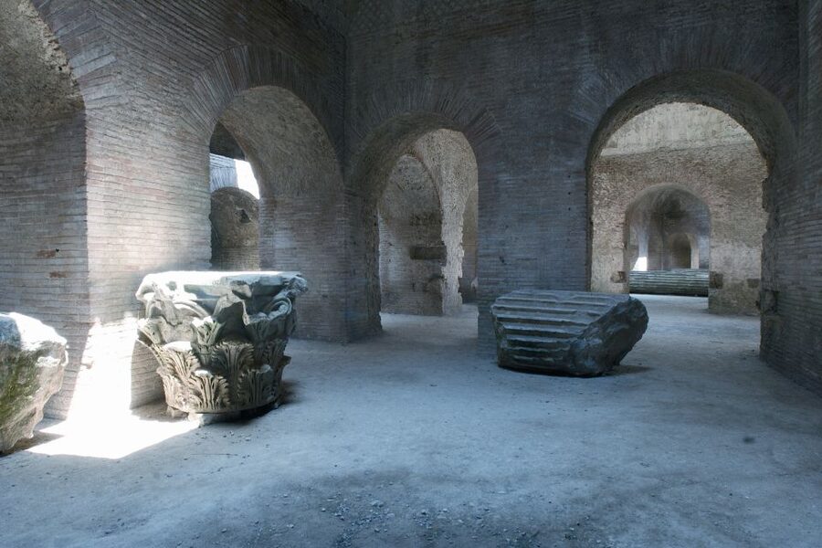 Phlegraean Fields: Pozzuoli Guided Walking Tour - Guides, languages, and hearing support