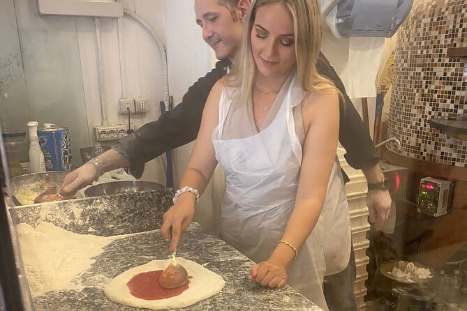 Pizza and Tiramisù Making class - Starting with tiramisù near Piazza Plebiscito
