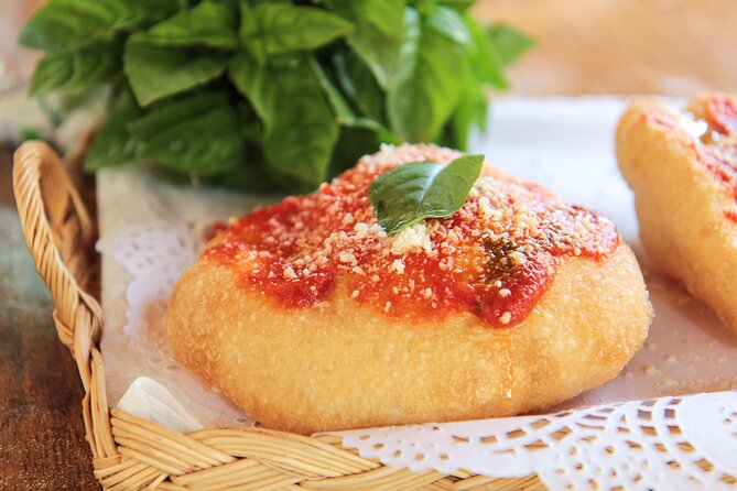 Pizza making classes and tastings - Starting at 7 pm in central Ischia