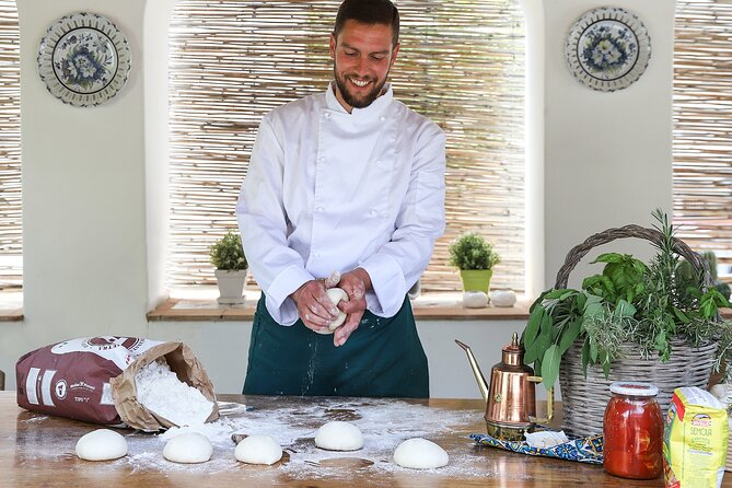 Pizza making classes and tastings - Kneading the dough with your own hands