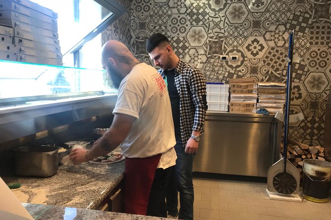 Pizza School, Learn the authentic art of making Pizza - The people who make the evening work