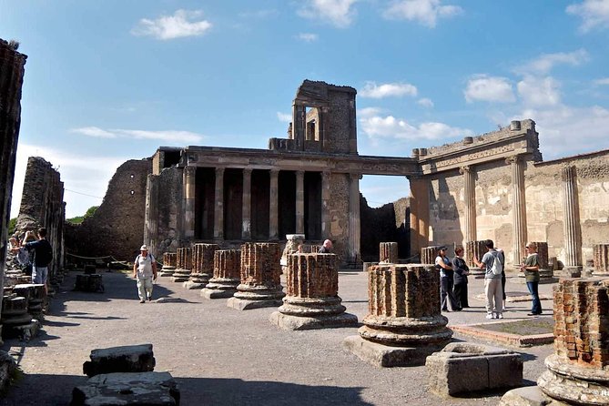 Pompeii and Herculaneum Ruins Private Tour - Herculaneum in 90 minutes: smaller but tightly packed